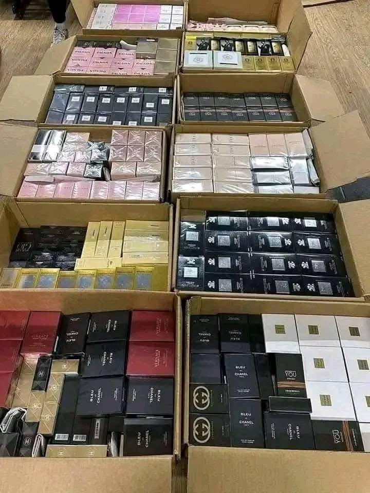 Luxury perfume palette