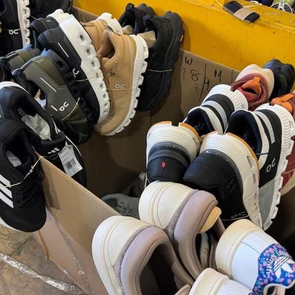 mixed sport shoes pallet
